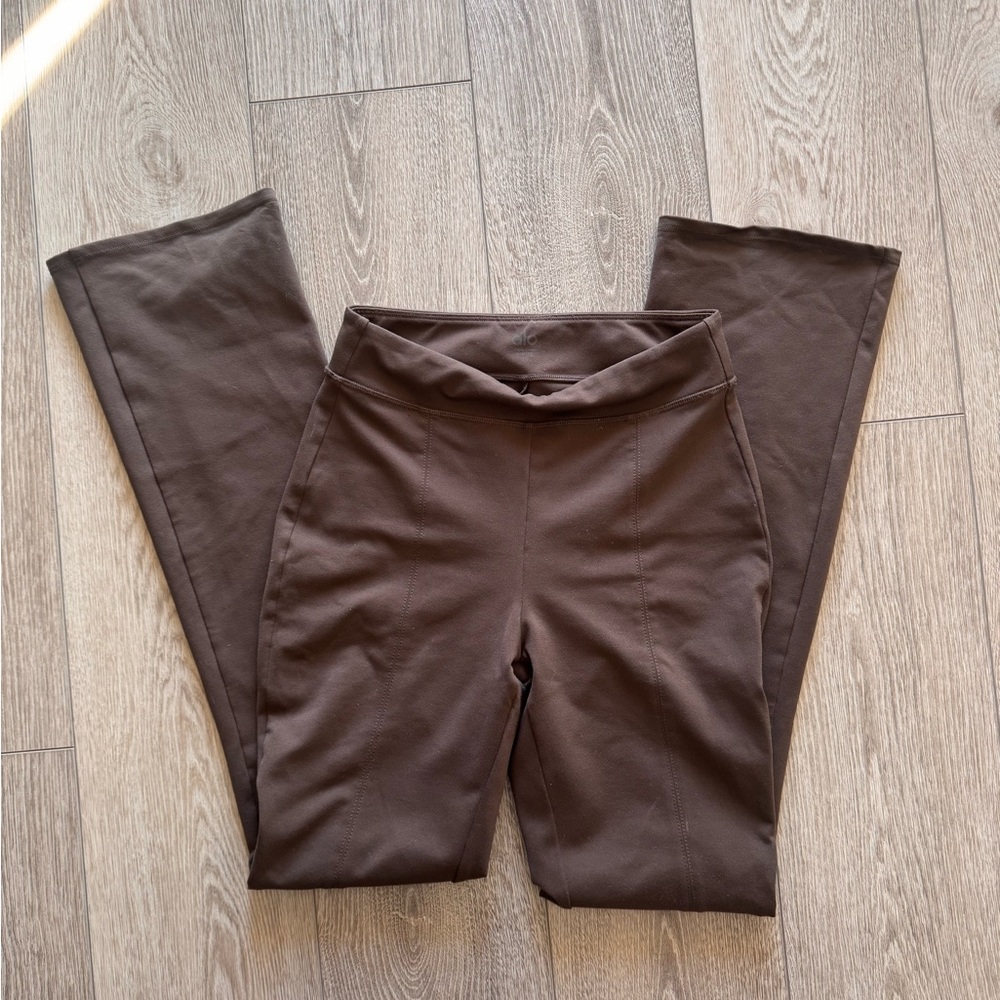 Alo split hem legging pants